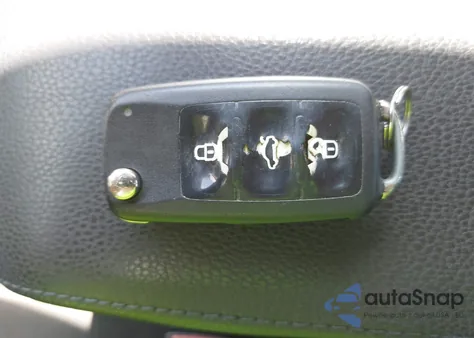 2010 Volkswagen Jetta S из США, поврежденный, VIN 3VWJX7AJ9AM078949